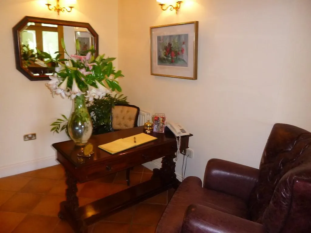 Loch Lein Country House Killarney 4*,